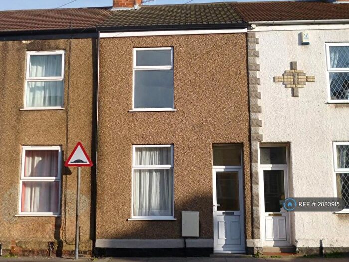 3 Bedroom Terraced House To Rent In Donnington Street, Grimsby, DN32
