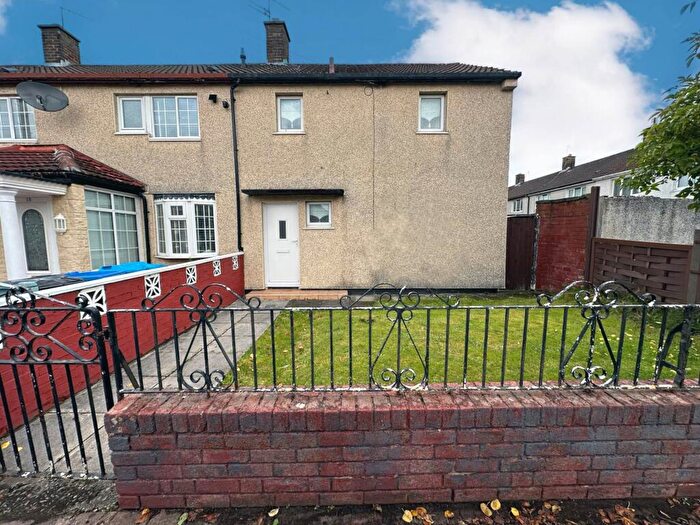 2 Bedroom End Of Terrace House To Rent In Clorain Close, Northwood, L33