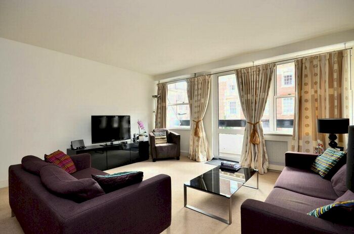 3 Bedroom Flat To Rent In Weymouth Street, Marylebone, W1W