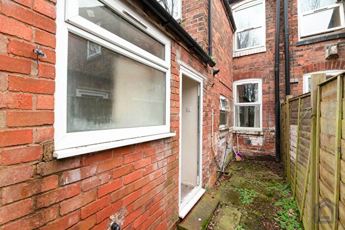 3 Bedroom Terraced House For Sale In , Reginald Road, Birmingham, B8