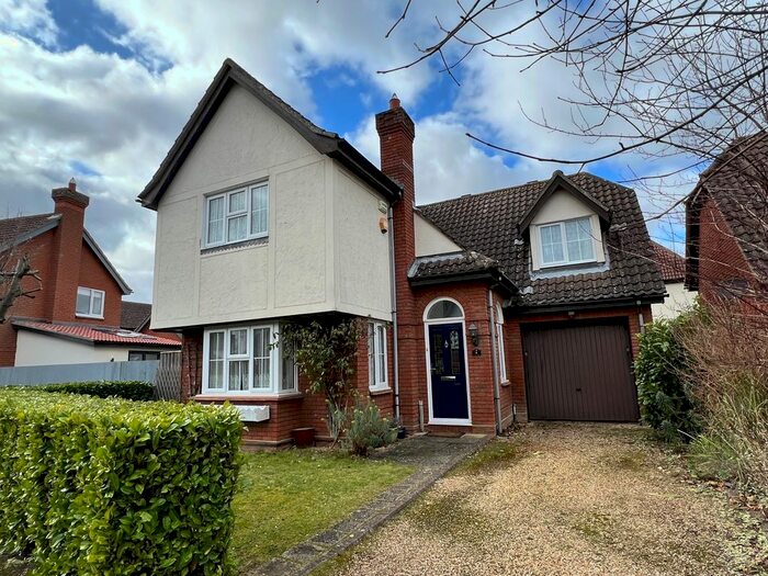 4 Bedroom Detached House To Rent In Tawny Crescent, Hartford, PE29