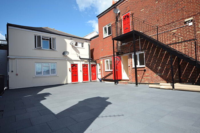 2 Bedroom Apartment To Rent In Union Street, Ryde, PO33