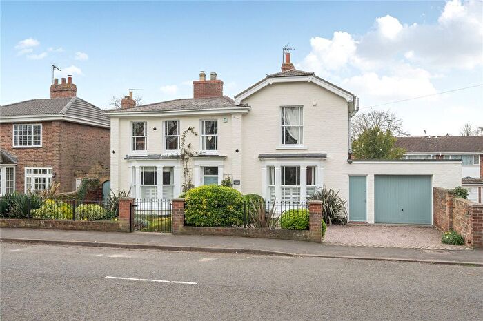 5 Bedroom Detached House For Sale In London Road, Spalding, Lincolnshire, PE11