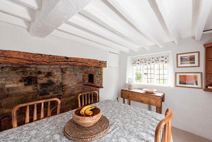 2 Bedroom Detached House To Rent In Church Lane, Chearsley, Aylesbury, Buckinghamshire, HP18