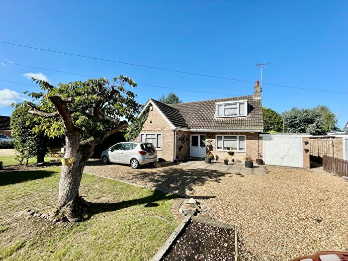 3 Bedroom Chalet For Sale In Bell Lane, Moulton, PE12