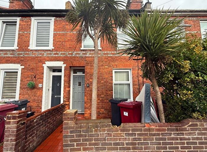 Terraced House To Rent In Chester Street, Reading, RG30