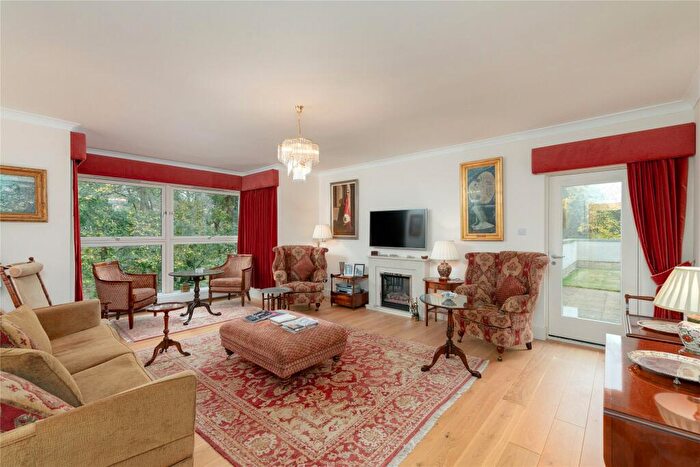 2 Bedroom Apartment For Sale In South Oswald Road, Edinburgh, EH9