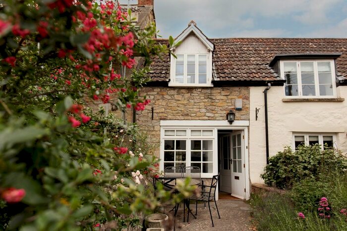 2 Bedroom Terraced House To Rent In The Borough, Wedmore, BS28