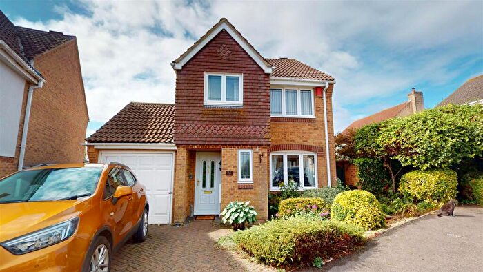 3 Bedroom Detached House For Sale In Underleaf Way, Peasedown St. John, Bath, BA2
