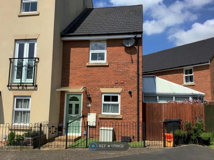 2 Bedroom End Of Terrace House To Rent In Wharncliffe Street, Swindon, SN25