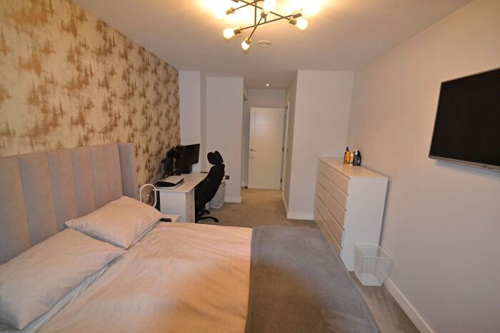 1 Bedroom Flat For Sale In Rubix House, High Street, Southall, UB1