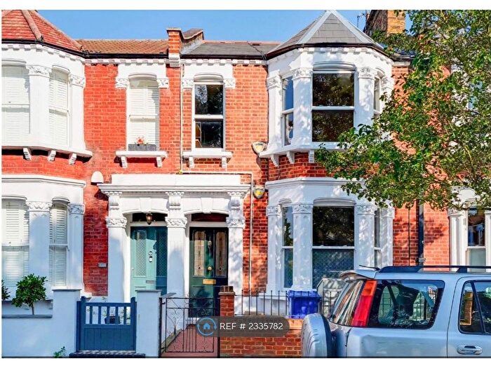1 Bedroom Flat To Rent In Ivydale Road, London, SE15