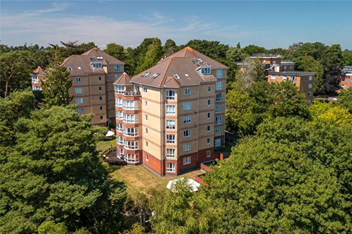 2 Bedroom Apartment For Sale In The Avenue, Branksome Park, Poole, BH13