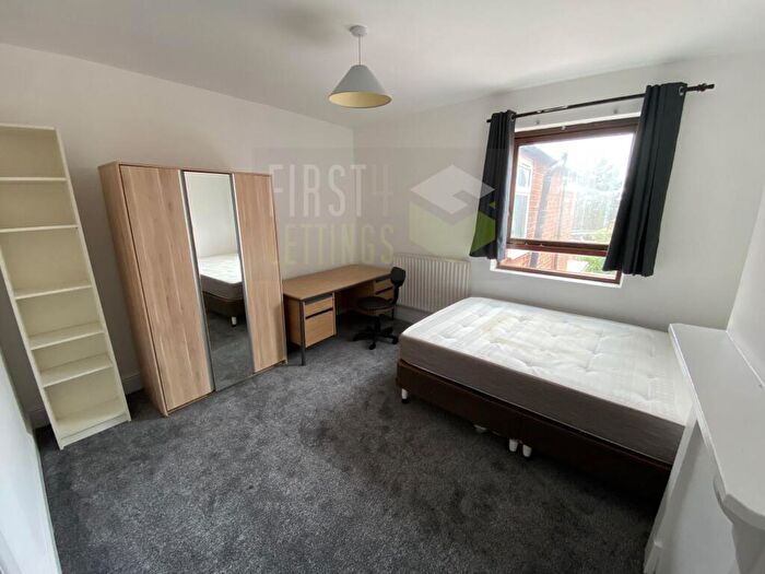 3 Bedroom Terraced House To Rent In Welford Road, Clarendon Park, LE2