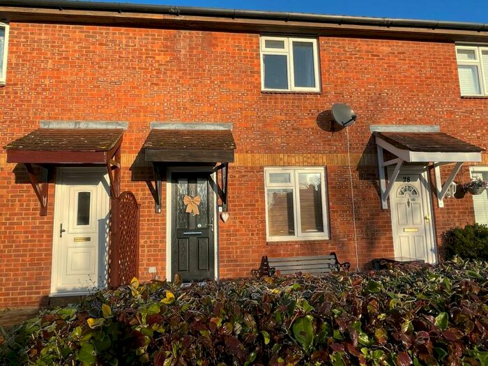2 Bedroom Terraced House To Rent In Tennyson Avenue, Biggleswade, SG18