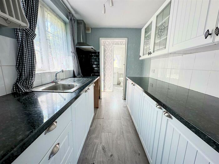 3 Bedroom Chalet For Sale In St. Christophers Way, Jaywick, Village, CO15