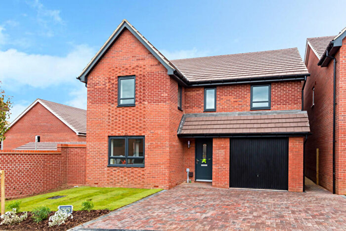 4 Bedroom Detached House To Rent In Pinnels Road, Wellingborough, NN8