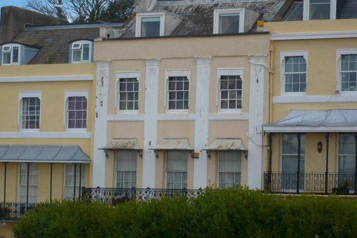 2 Bedroom Flat To Rent In Beacon Terrace, Torquay, TQ1