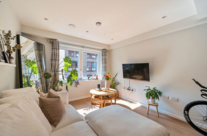 1 Bedroom Flat For Sale In The Saddler Building, Wharf Road, London, N1