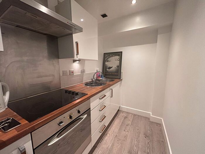 1 Bedroom Flat To Rent In Rockingham Street, Sheffield, S1