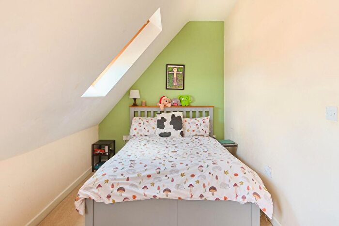 1 Bedroom Flat For Sale In Whiteway Road, St George, BS5