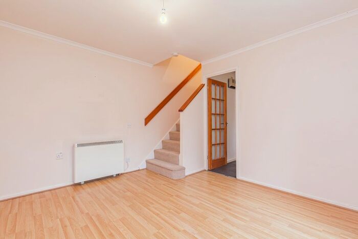 1 Bedroom Semi-Detached House To Rent In Moor Pond Close, Bicester, OX26