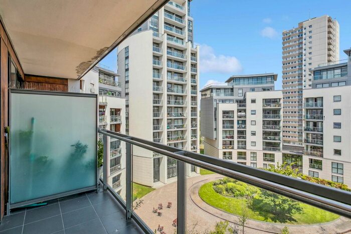 1 Bedroom Flat To Rent In Bridgeman House, Pump House Crescent, TW8