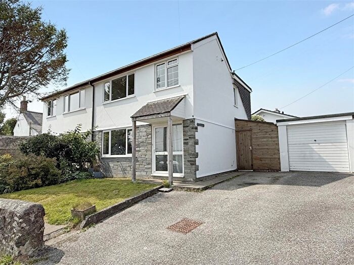 3 Bedroom Semi-Detached House For Sale In Trevarth, Redruth, TR16