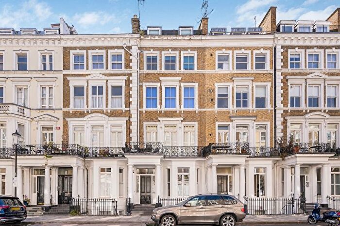 Studio To Rent In Collingham Place, London, SW5