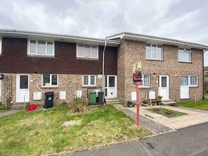 2 Bedroom Terraced House For Sale In Lanes End, Totland Bay, PO39