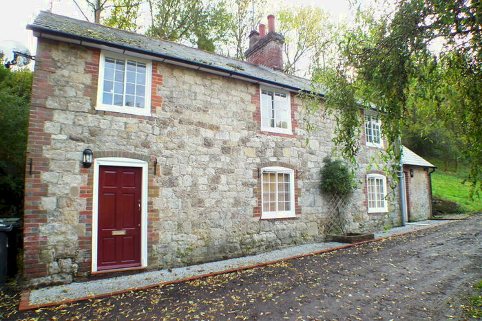 2 Bedroom Detached House To Rent In Swanton Road, Mereworth, Maidstone, Kent, ME18