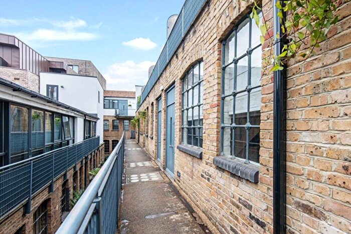 1 Bedroom Flat To Rent In Mare Street, London Fields, E8