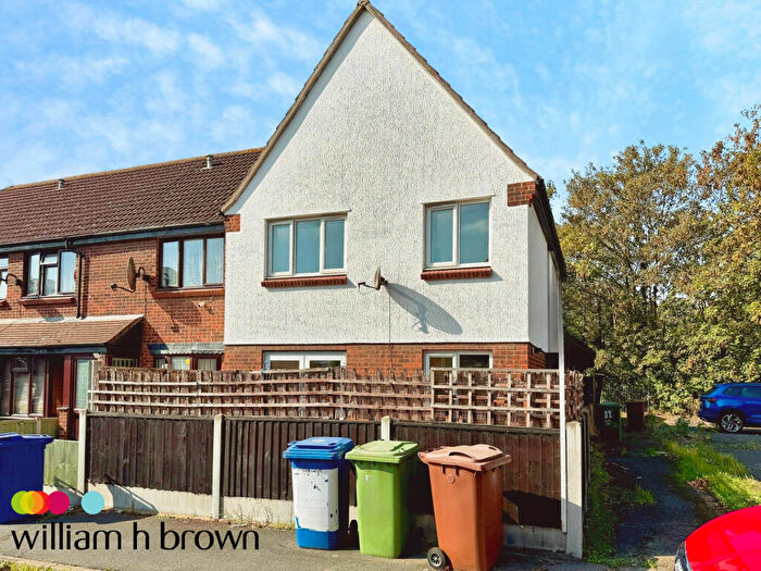 2 Bedroom House To Rent In Chapel Close, Grays, RM20