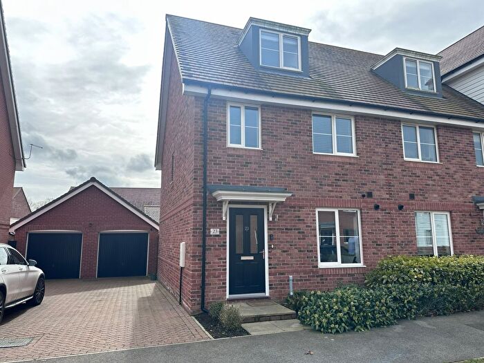3 Bedroom Terraced House For Sale In Baldock Road, Canterbury, CT1