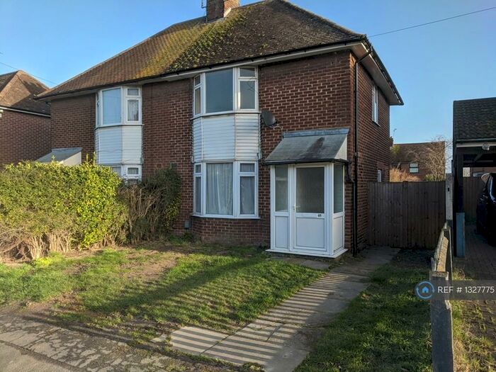 3 Bedroom Semi-Detached House To Rent In Northfields, Dunstable, LU5
