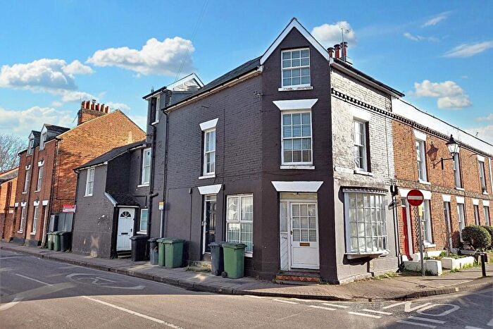 5 Bedroom Terraced House To Rent In Winchester City Centre, SO23
