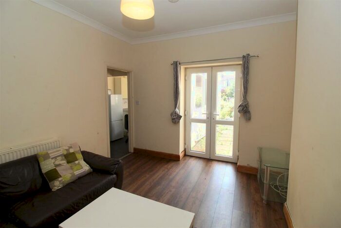 4 Bedroom House To Rent In Minister Street, Cathays, Cardiff, CF24