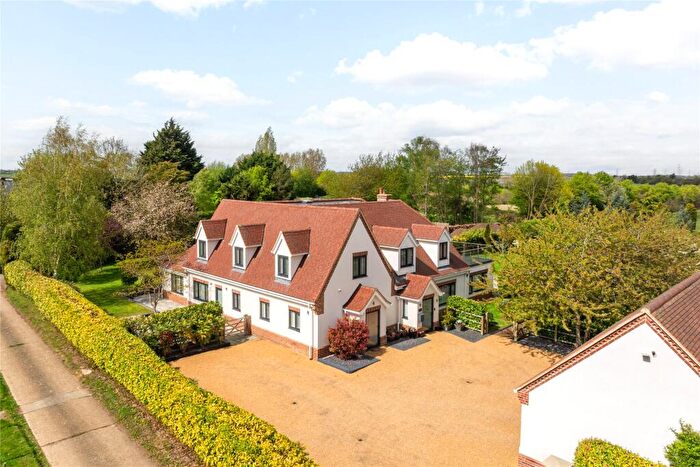 5 Bedroom Detached House For Sale In Northfield Road, Wyboston, Bedfordshire, MK44