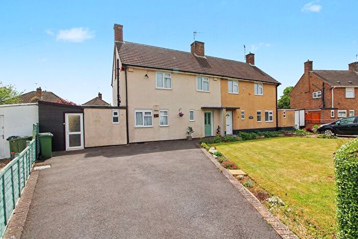3 Bedroom Semi Detached House For Sale In Western Drive, Blaby, Leicester, LE8