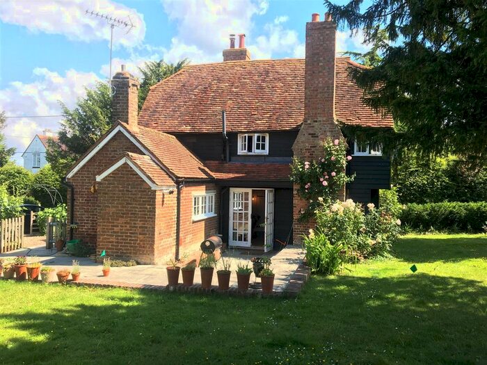 2 Bedroom Cottage To Rent In Round Street, Sole Street, Cobham, Gravesend, DA13