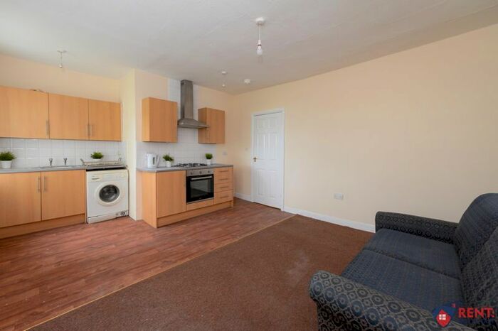 2 Bedroom Flat To Rent In Gosforth Street, Felling, Gateshead, NE10