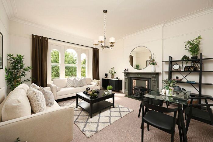1 Bedroom Apartment For Sale In Westfield Park | Redland, BS6