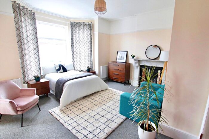 1 Bedroom Semi-Detached House To Rent In Alma Road, Southampton, SO14