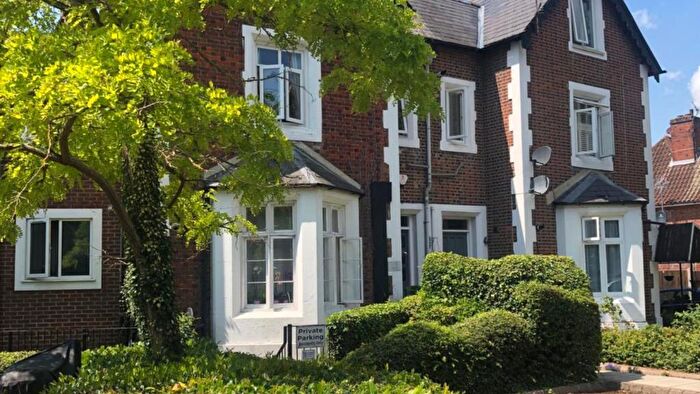 1 Bedroom Flat To Rent In Eton House, Upton Park, SL1