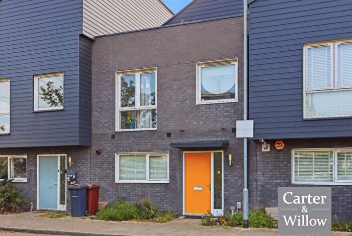 3 Bedroom Terraced House For Sale In Davey Gardens, Barking, IG11