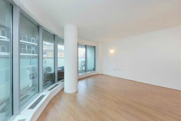 1 Bedroom Flat To Rent In Biscayne Avenue, London, E14