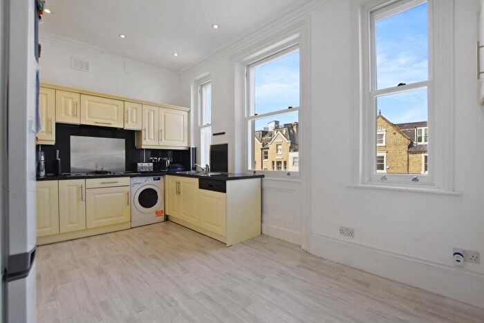 5 Bedroom Maisonette For Sale In Hampstead Lane, London, N6