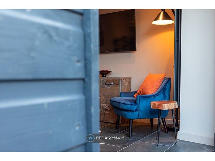 1 Bedroom Flat To Rent In Fairleigh Road, Cardiff, CF11