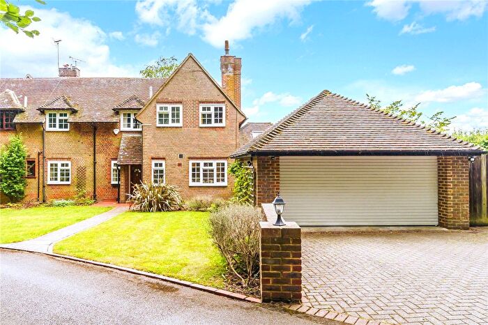4 Bedroom Semi-Detached House For Sale In Park Road, Banstead, Surrey, SM7
