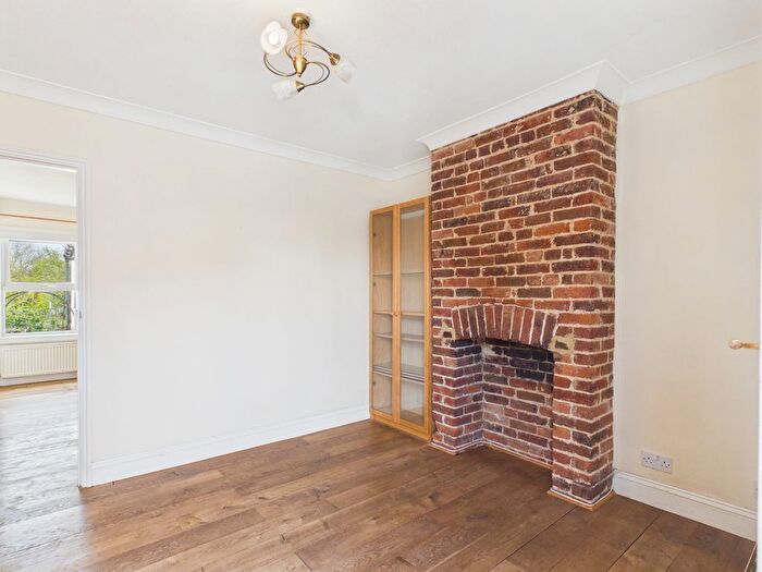 2 Bedroom Property For Sale In Nelson Avenue, Tonbridge, TN9